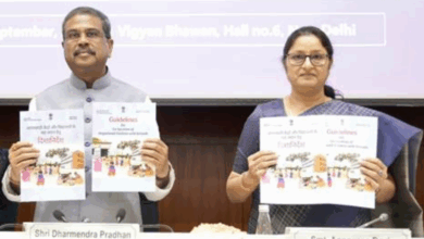 Shri Dharmendra Pradhan and Smt Annapurna Devi jointly launch the "Guidelines for Co-location of Anganwadi Centres with Schools"