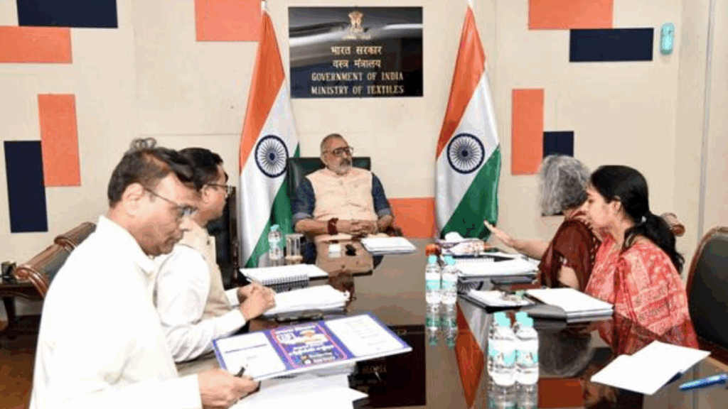 Shri Giriraj Singh Reviews Preparedness for Cotton MSP Operations for Kharif Season 2025–26