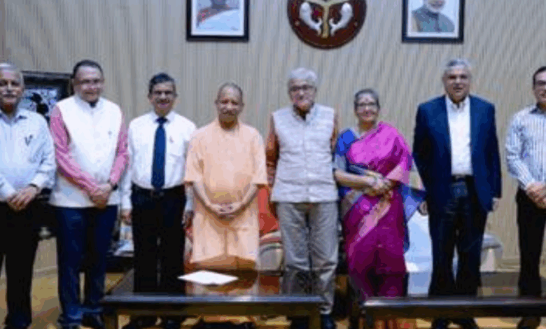High-Level Interaction between Chief Minister of Uttar Pradesh and National Statistical Commission