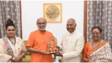 Vice-President Meets Former President Shri Ram Nath Kovind at his residence in New Delhi
