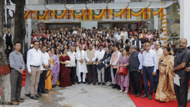 Shri Shivraj Singh Chouhan interacts with weavers and artisans at National Conclave on ‘Weaving India Together’ in New Delhi